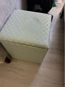 Storage box