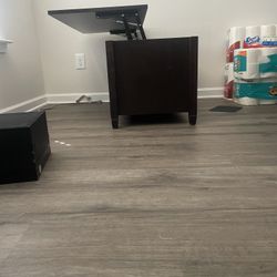 Coffee Table W/Storage 