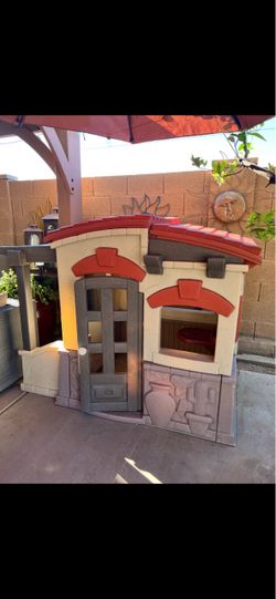 Step2 Naturally Playful Adobe House, Brown and Beige