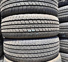 275/65/18 Goodyear Tires con 80% de vida las 4