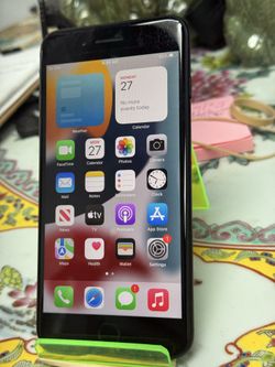 IPHONE 7 plus -32GB - UNLOCKED
