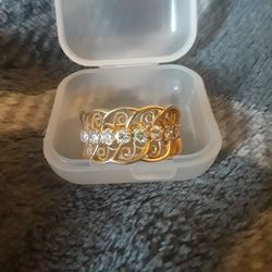 14k Gold Ring With Diamonds $600