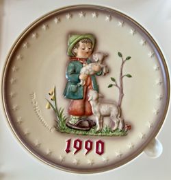 Vintage M.J. Hummel - Goebel Collectable Annual Plate "Shepherd's Boy" 1990 