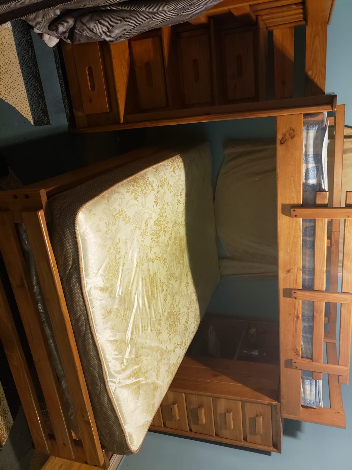 Full sized bunk bed