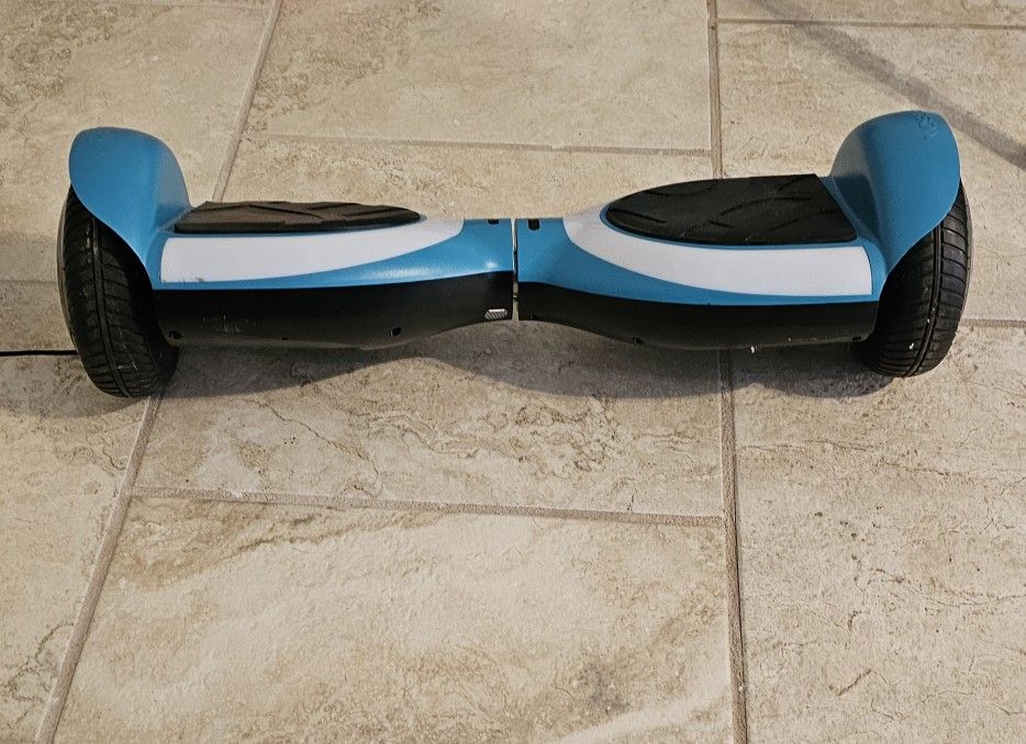 Jetson Hoverboard Scooter with Charger – Blue & White