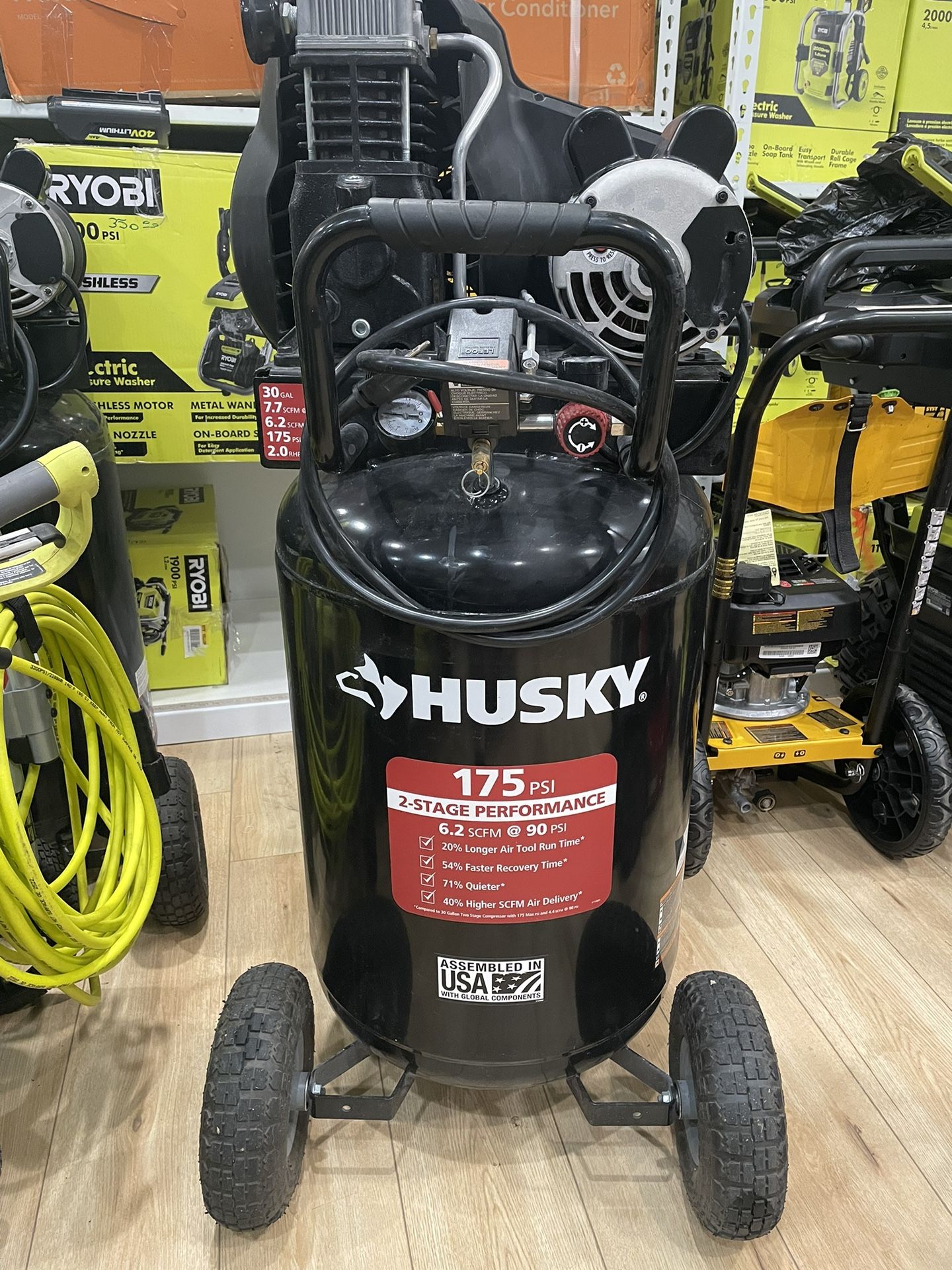 Air compressors Husky And De Walt