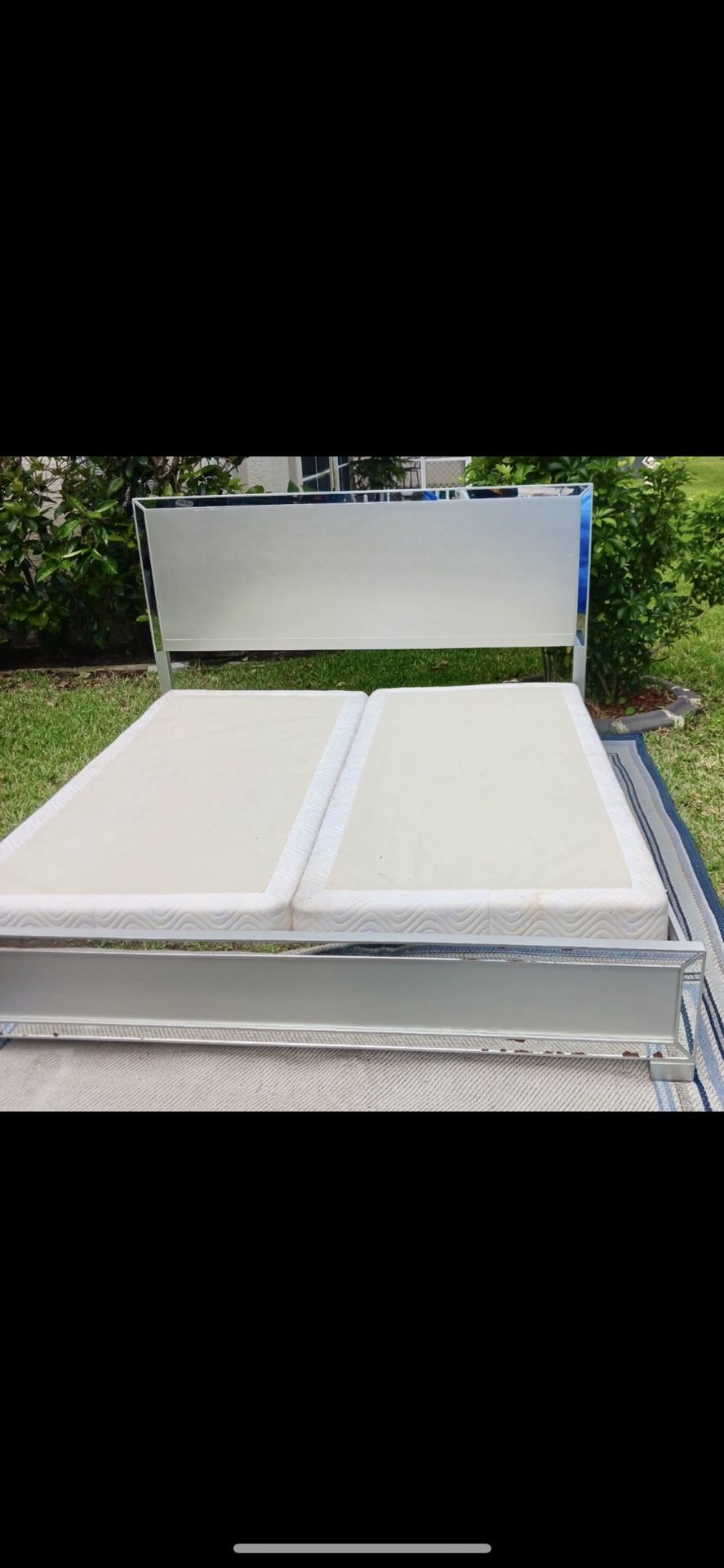 King Bed With End Table Good Condition 