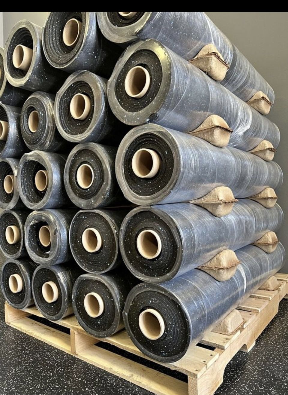 Rolled rubber gym flooring