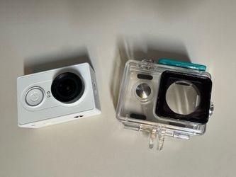Xiaomi Yi 1080p Action Camera (White) + Waterproof Housing