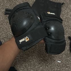 Elbow Pads And Kneepads For Skateboarding/Bicycling