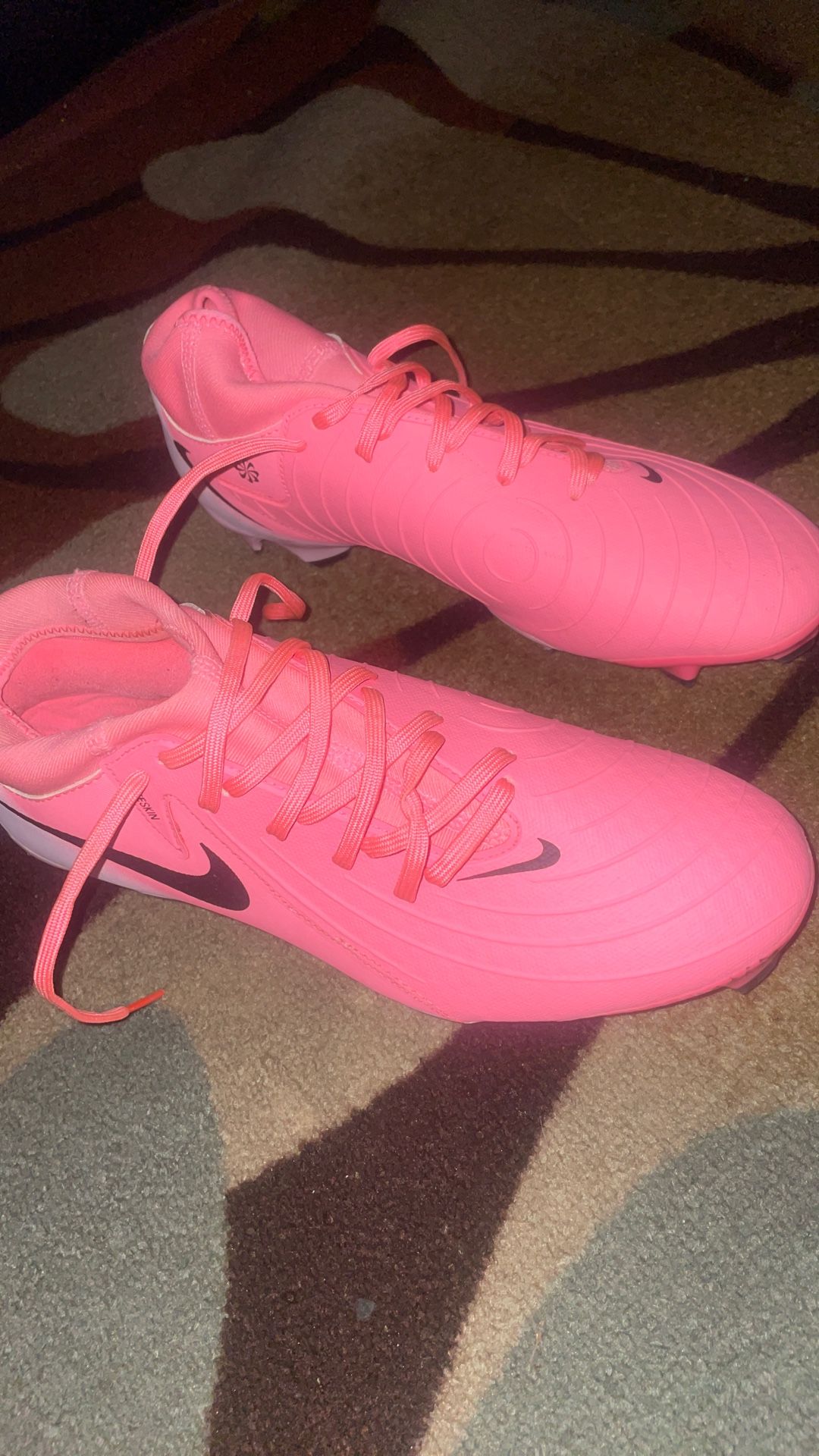 Salmon Pink Color PhantomLUNA NIKE Cleats