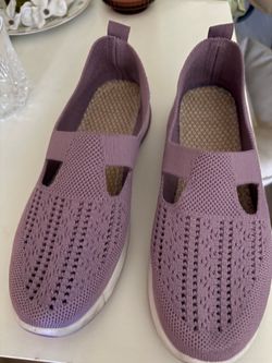Lavender Ladies Shoes / 10
