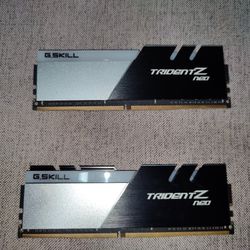 G.SKILL Trident Z Neo Series (Intel XMP) DDR4 RAM 32GB (2x16GB) 3600MT/s CL18-22-22-42 1.35V Desktop Computer Memory UDIMM (F4-3600C18D-32GTZN) 