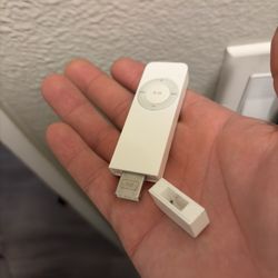 Apple iPod Shuffle 1GB (2nd Generation) – $25 OBO