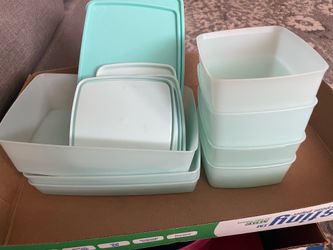 Tupperware freezer set