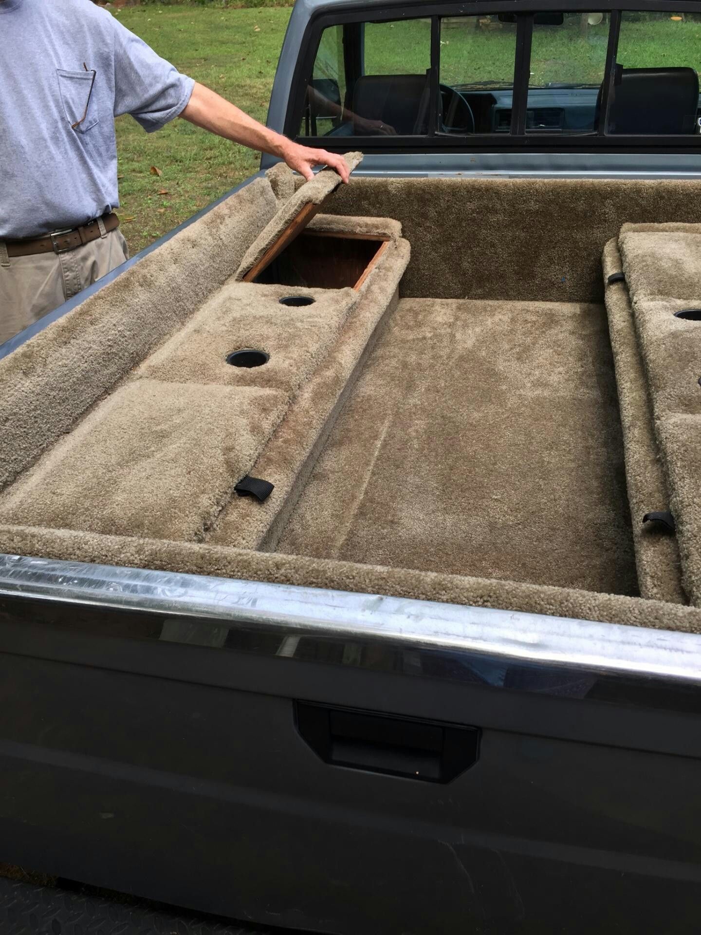Nissan pickup truck-bed benches