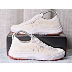 Vans MTE UltraRange VR3 | White