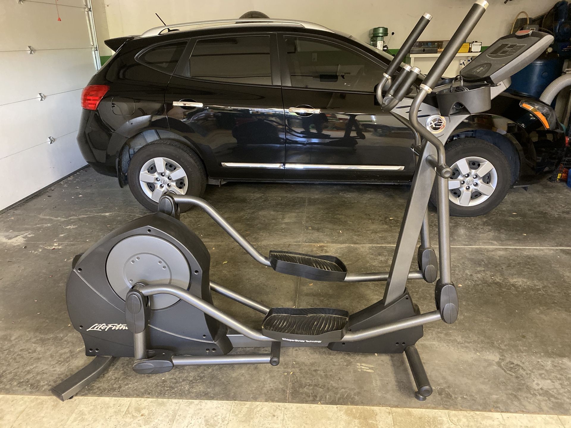 Life Fitness X3 Elliptical for Sale in Everett, WA OfferUp