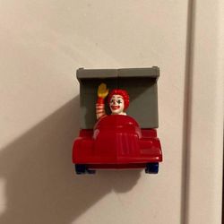 Ronald McDonald United Airlines McDonald’s Happy Meal Toy (READ DESCRIPTION)