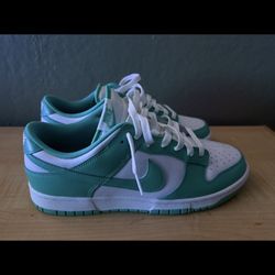 Nike Dunk Low 'Clear Jade'
