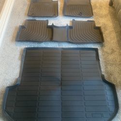 Huyndai Sante Fe 2021-23 Floor Liners W/Cargo Mat