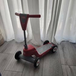 Toddler Scooter (Sitting Abd Standing)