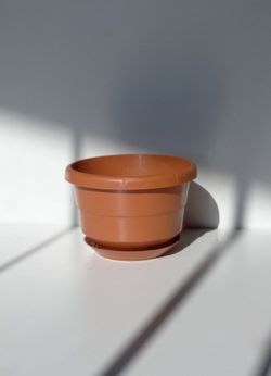 Plant Pot/ Plant Planter/ Flower Pot Patio Garden Saucer