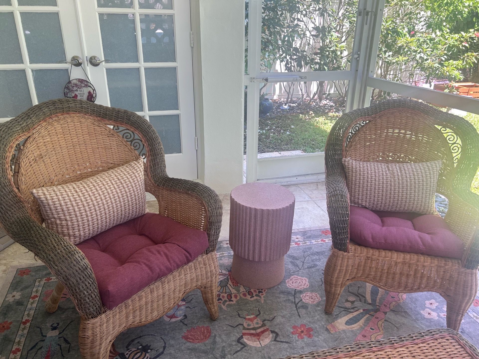 4 Piece Wicker Patio Set for Sale in Oakland Park, FL - OfferUp