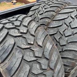 33X14.50 R22 Tires And Rims. 8 Lug Universal Chevy And Ford