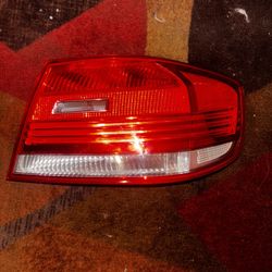 OEM 2008-2010 bmw GREAT condition passenger side taillight 