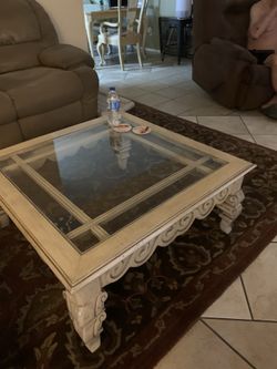 Moving- everything must go !