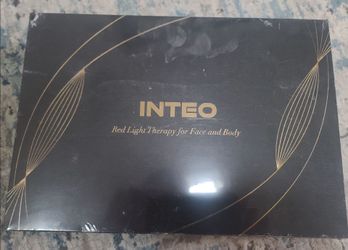 LED Light Therapy Face Mask – 3 Modes, 180 LEDs – New in Box
