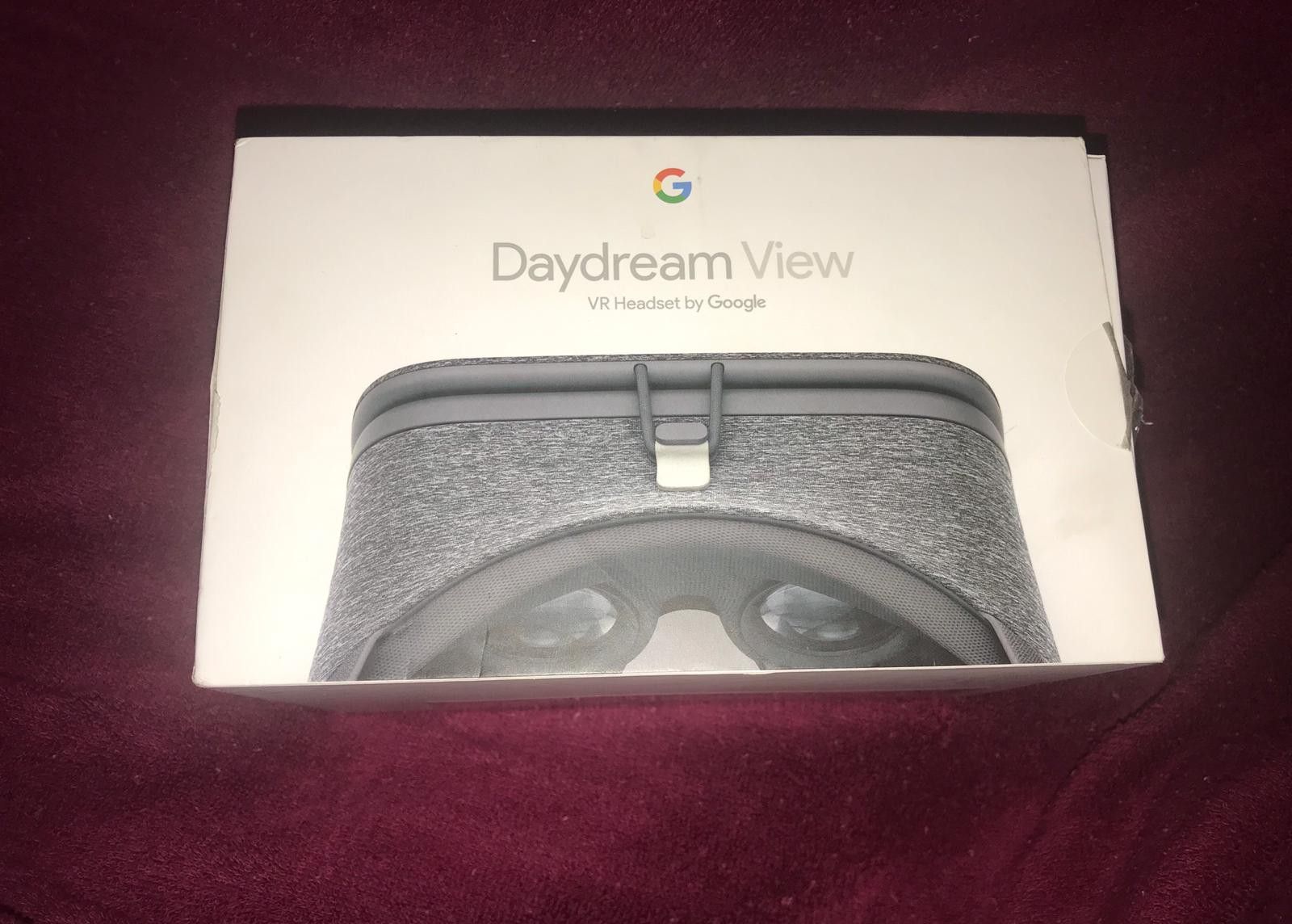 Google Daydream View-VR Headset and Controller $20