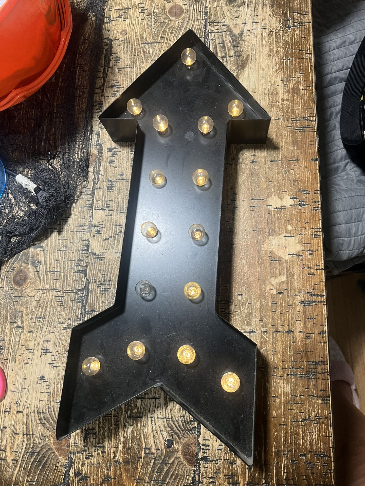 Battery Powered Led Arrow Sign