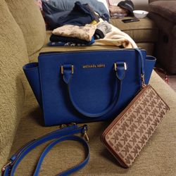 Micheal Kors Purse