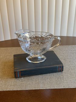 Princess House Fantasia Gravy Boat With Pedestal