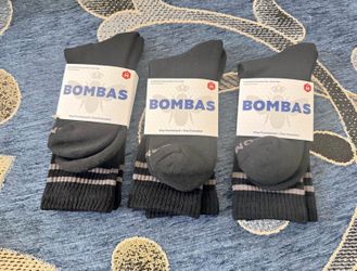 Brand New Bombas Half Calf Socks Medium