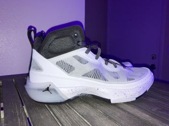 Air Jordan 37 PF Oreo 