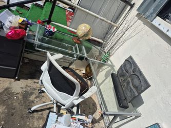 L Shape Desk Top Glass $50