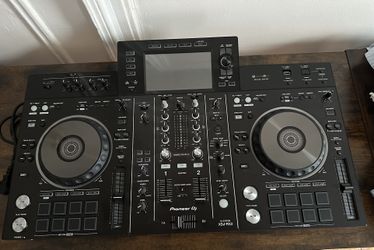 Pioneer XDJ-RX2 All In One Dj System 