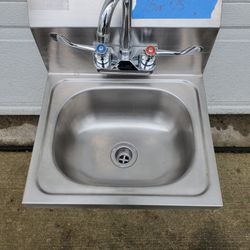 16"W STAINLESS STEEL SINK with FAUCET 