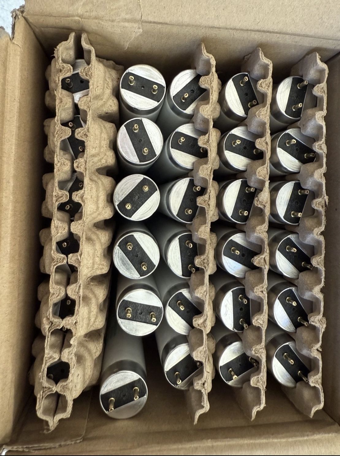 (30) LED VANCE/Sylvania T8 Bulbs - FO32/841/ECO - Medium Bi-Pin - 4100k white