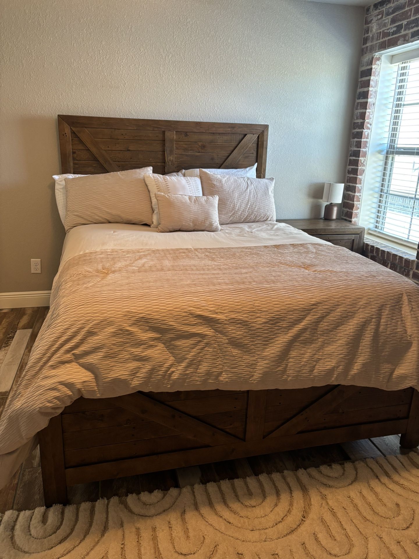 Moving Soon, No Longer Need Guest Bed