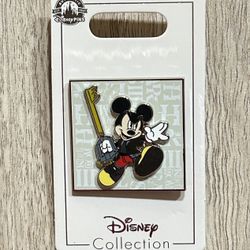 New Disney Pin Mickey Mouse Kingdom Hearts Keyblade Disneyland 