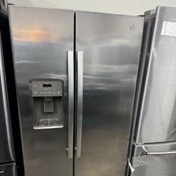 GE 36in Side By Side Refrigerator 4 Months Warranty We Are Located In The Blue Building 🟦