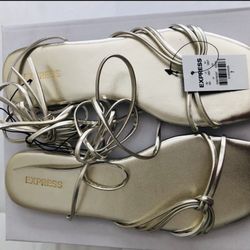 New Express Sandals Flat Size 7 