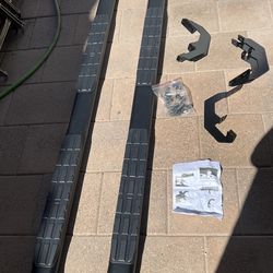 IONIC 4" CURVED BLACK NERF BARS step side bars