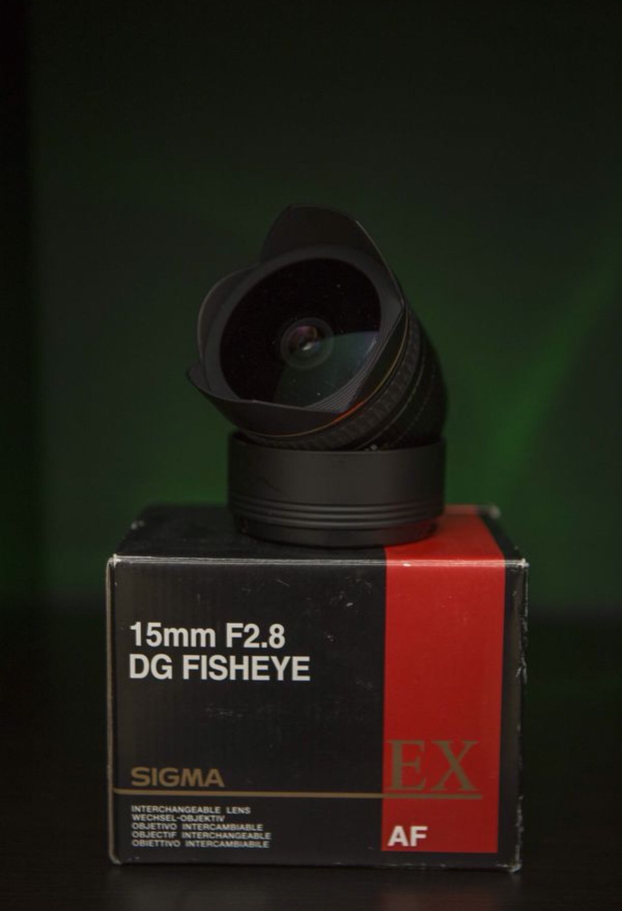 Canon 15 mm wide angle fisheye lens f 2.8 Sigma