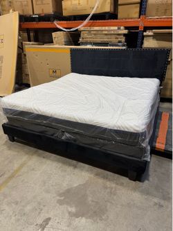 King Bed frame + mattress free delivery 🚚