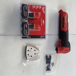 M12 FUEL 12V Lithium-Ion Cordless Oscillating Multi-Tool & M12 12-Volt Lithium-Ion XC Extended Capacity 3.0 Ah Battery Pack (2-Pack)